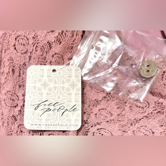 GORGEOUS & COMFY NWT FREE PEOPLE KNIT ROMPER Bridal Rose Sz Small - Picture 6 of 8
